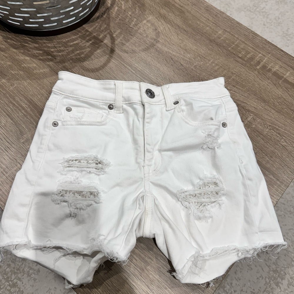 American Eagle woman’s shorts